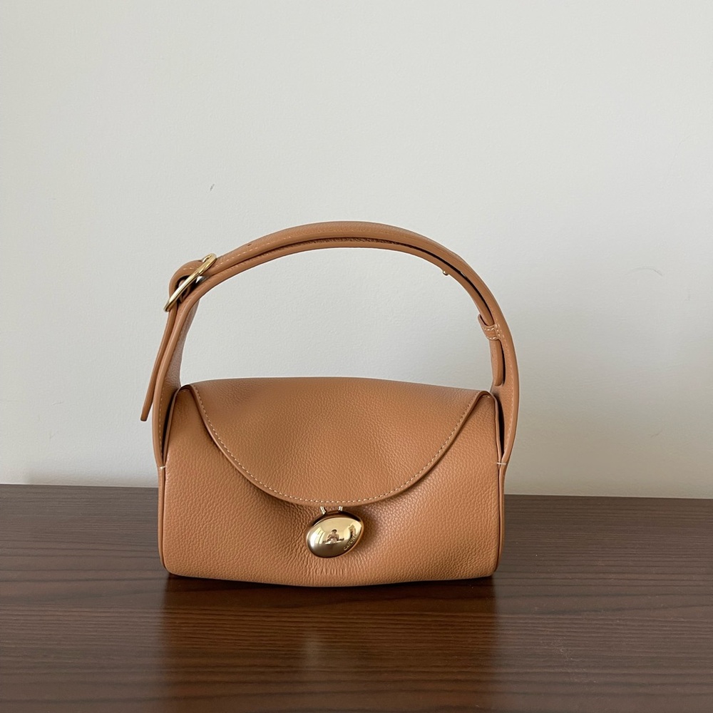 Cafune Drop Duffel in Pecan